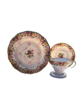 Like New Royal Albert Old Country Roses in Peach Damask Set of 3